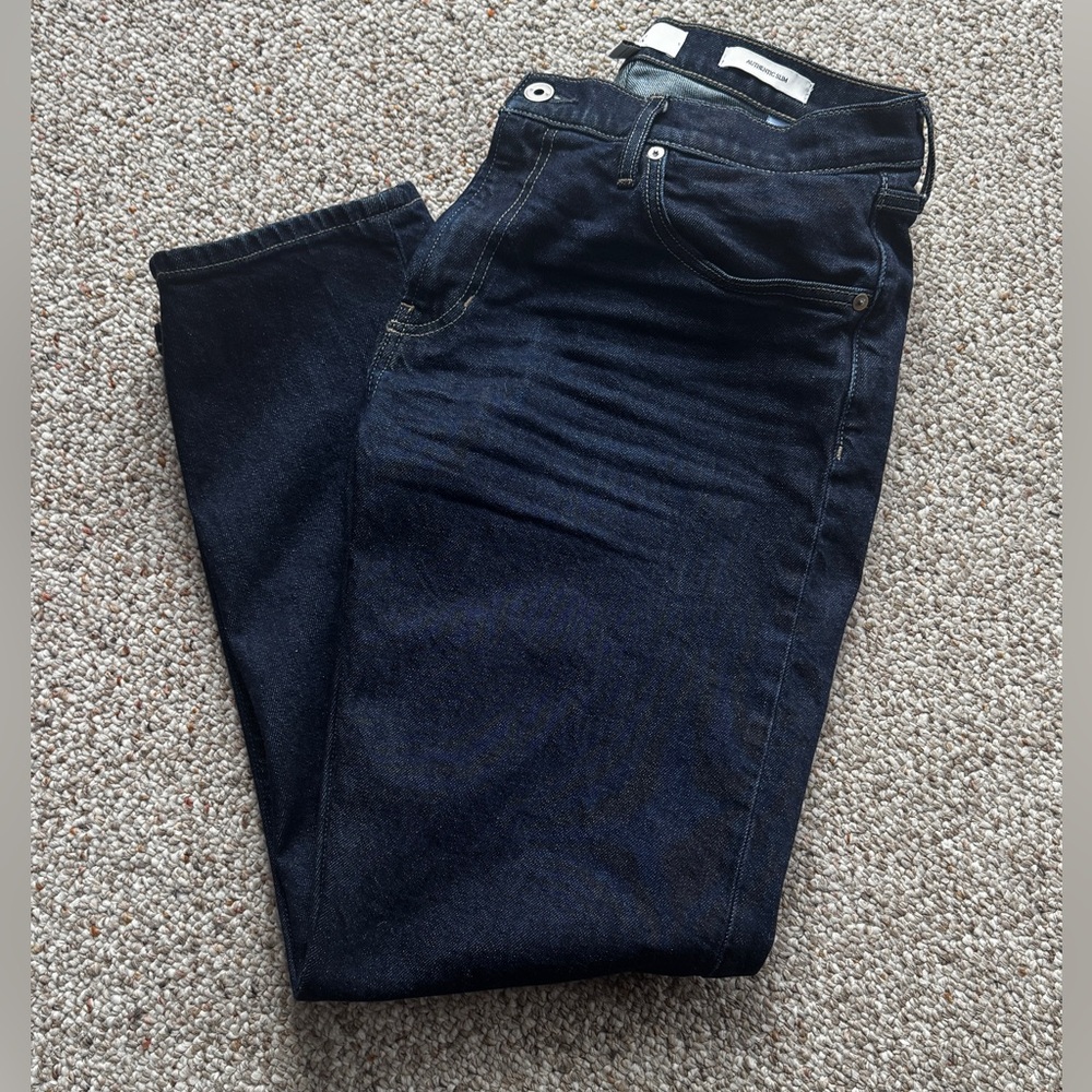 Banana Republic Men’s Dark Rinse Wash Denim 34x30